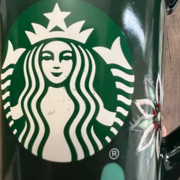 Starbucks Christmas coffee cup - Picture 4 of 4